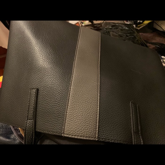 Black and Gray Handbag - Picture 7 of 7